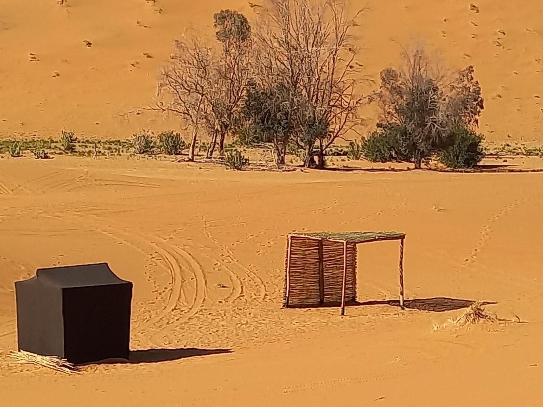 Merry Desert Camp Luxury tent *
